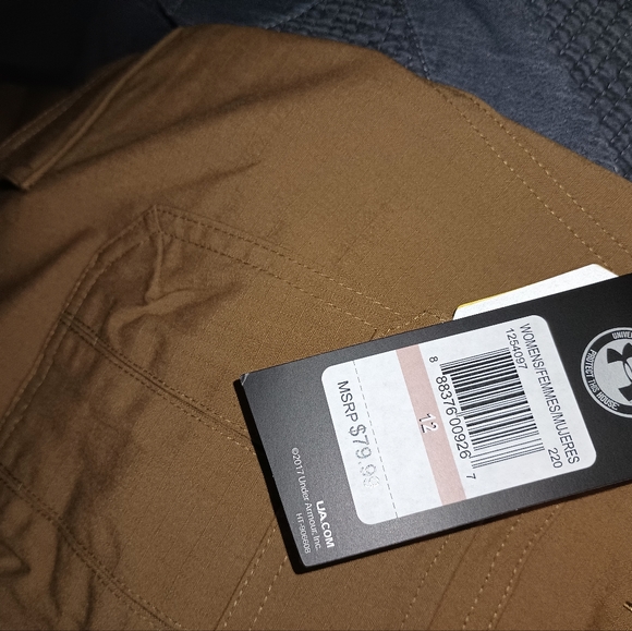I under armor storm water resistant khakis, brand new size 12 woman's....NICE! - Picture 5 of 7